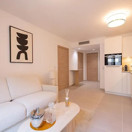 Apartament Oscar, De Standing Saint-Tropez